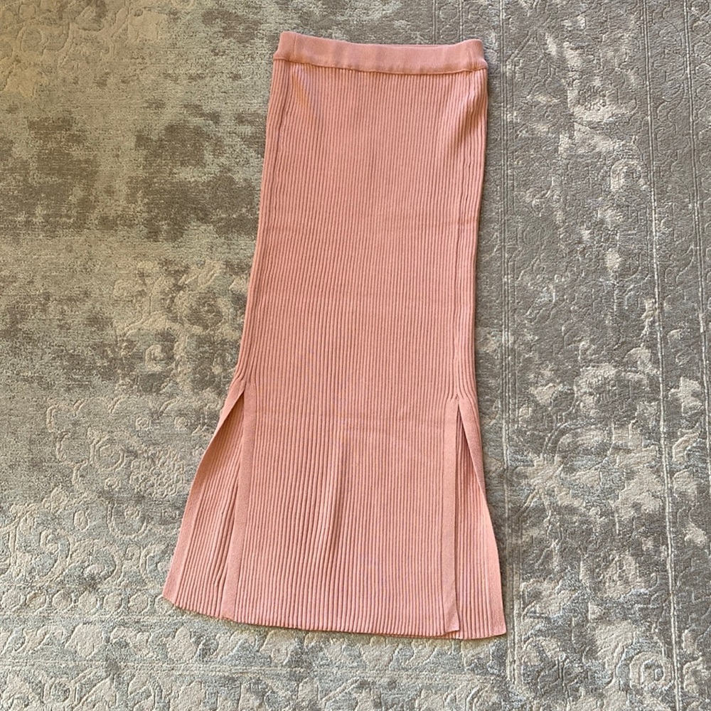 NWT Pink sweater skirt